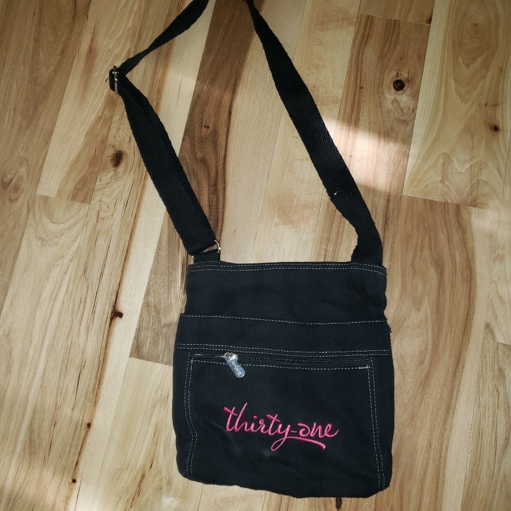 Thirty one shoulder bag